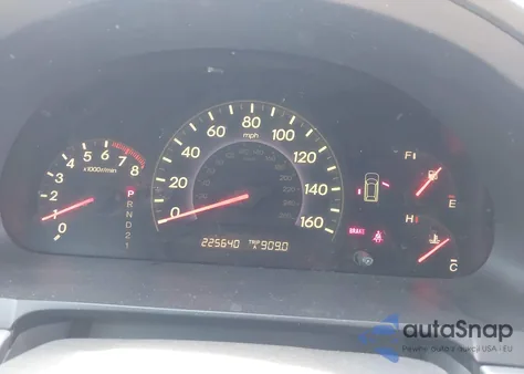 2010 Honda Odyssey Lx z USA, uszkodzony, nr VIN 5FNRL3H23AB025063